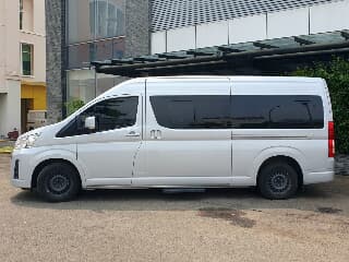 Toyota Hiace Premio 2023 diesel manual 12 seater