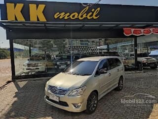 2013 toyota kijang innova 2.0 v luxury mpv | Lacak Harga