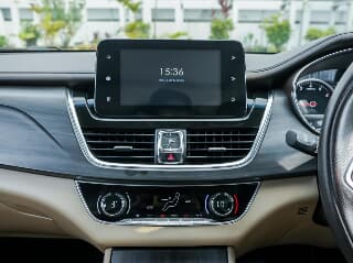 Wuling Cortez 1.8 L Lux i-AMT 2018, MERAH, KM 71rb, PJK 12-23, Tgn 1