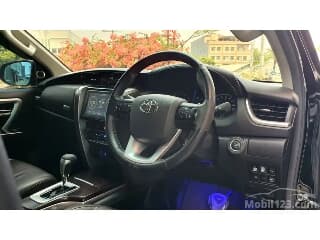 2019 Toyota Fortuner VRZ TRD 4X2 SUV