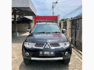 2012 Mitsubishi Pajero Sport Dakar 2012 Hitam At