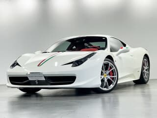 フェラーリの 458イタリアの中古車 with 2 seats and color ビアンコアヴス