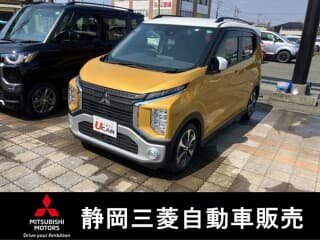 三菱の eKクロスの中古車 with 4 seats and color ホワイトイエロー