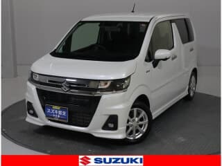スズキの ワゴンRの中古車 with 4 seats and color ピュアホワイトパール