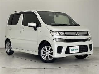スズキの ワゴンRの中古車 with 4 seats and color ホワイト