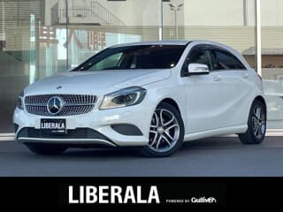 メルセデス・ベンツの Aクラスの中古車 with 5 seats and color 白