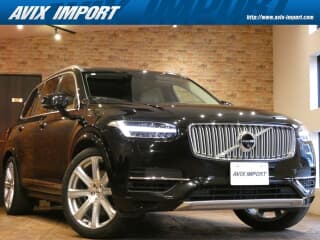ボルボの XC90の中古車 with 7 seats and color オニキスブラックメタリック