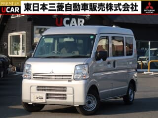 三菱の ミニキャブバンの中古車 with 4 seats and color シルバー