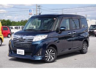 ダイハツの トールの中古車 with 5 seats and color レーザーブルークリスタルシャイン