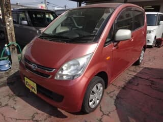 ダイハツの ムーヴの中古車 with 4 seats and color ヴェネチアンレッドM