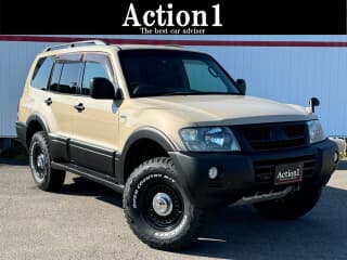 三菱の パジェロの中古車 with 7 seats and color ベージュ