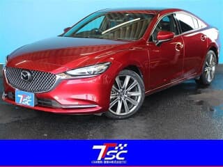 マツダの MAZDA6セダンの中古車 with 5 seats and color ソウルレッドクリスタルメタリック