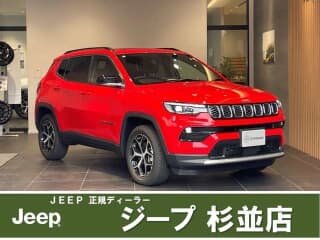 ジープの コンパスの中古車 with 5 seats and color エキゾティカレッド C/