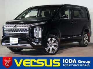 三菱の デリカD:5の中古車 with 8 seats and color ダイヤモンドブラックマイカ