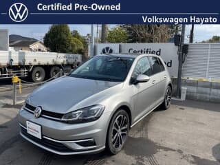 フォルクスワーゲンの ゴルフの中古車 with 5 seats and color タングステンシルバーメタリック