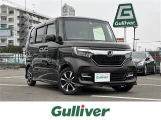 ホンダの N-BOXの中古車 with 4 seats and color ブラウンパール