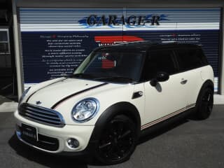 ミニの ミニクラブマンの中古車 with 4 seats and color 白