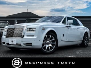 ロールスロイスの ファントムクーペの中古車 with 4 seats and color アークティックホワイト