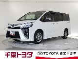 トヨタ ヴォクシー HV ZS キラメキ3