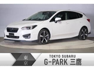 スバルの インプレッサスポーツの中古車 with 5 seats and color 白M