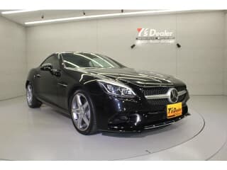 メルセデス・ベンツの SLCの中古車 with 2 seats and color 黒