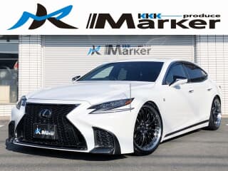 レクサスの LSの中古車 with 5 seats and color 白白