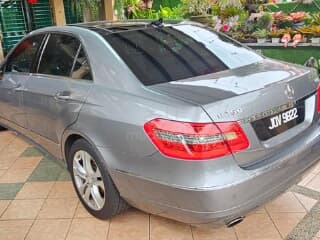 Mercedes Benz E250 Auto 1.8 turbo (avantgarde)