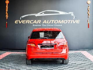 Car King Mercedes Benz B200 AMG Local Genuine 74KM