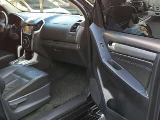 Selling Black Isuzu Mu-X 2016 in Cainta
