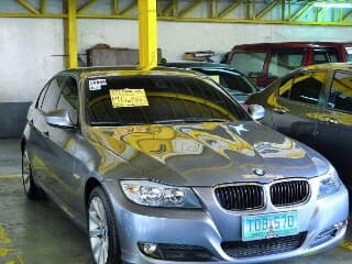 BMW 318 i 2011 Year price: 245k
