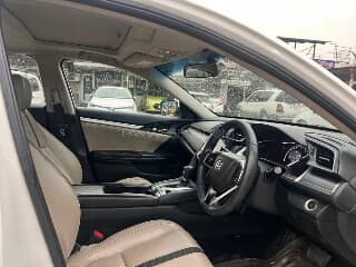 Honda Civic Oriel 1.8 i-VTEC CVT 2019