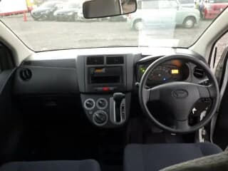 Daihatsu Mira 2018
