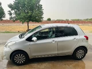 Toyota Vitz F 1.0 2007
