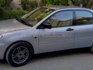 Mitsubishi Lancer GLX Automatic 1.3 2005