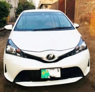 Toyota Vitz 2014