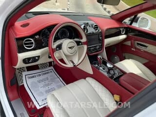Bentley Bentayga SUV 4x4 White For Rent in QAR