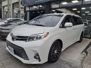 鑑定車 輛資訊【toyota/豐田 | sienna 喜也納 | 3.5 | 2018年 | 0 | 3.7萬公里 | 台中市 | 名勝國際車業】 | 2手車訊-全網第三方goo鑑定-買二手車選媒體評選台灣優良中古車商